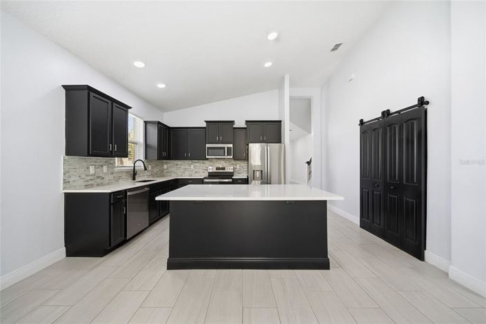 Image No.13-4 Bed House for sale