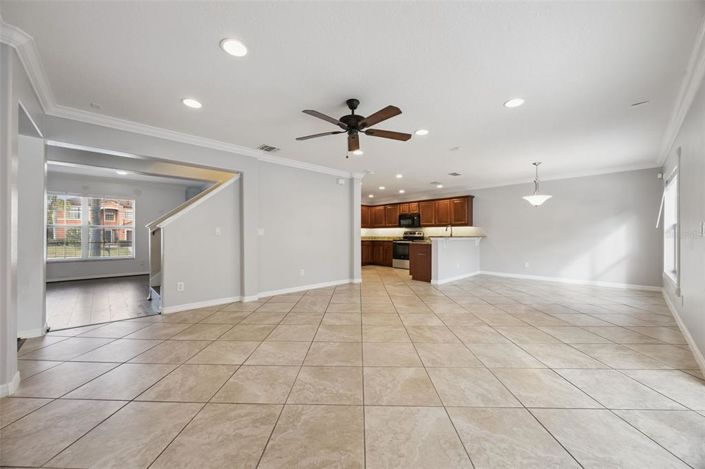 Image No.10-5 Bed House for sale