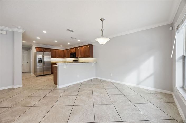 Image No.13-5 Bed House for sale