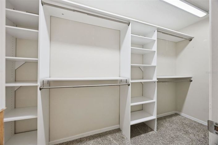 Image No.18-5 Bed House for sale