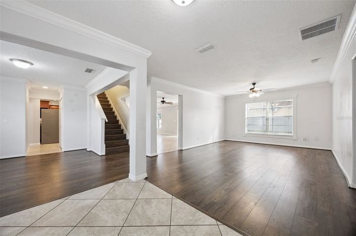 Image No.7-5 Bed House for sale