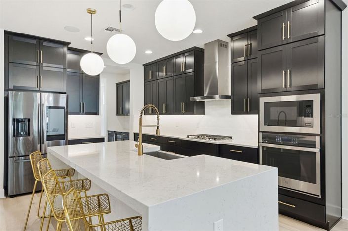 Image No.12-5 Bed House for sale