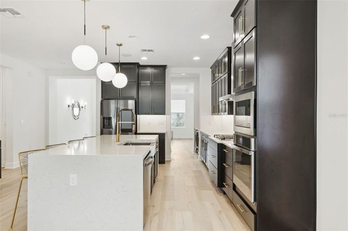 Image No.13-5 Bed House for sale