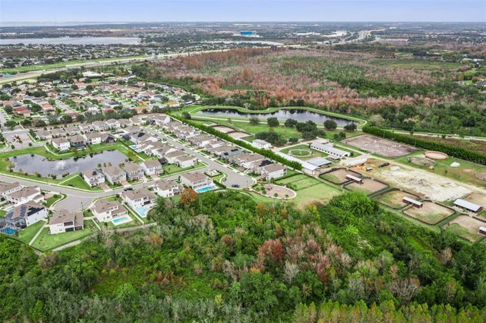 Image No.51-5 Bed House for sale