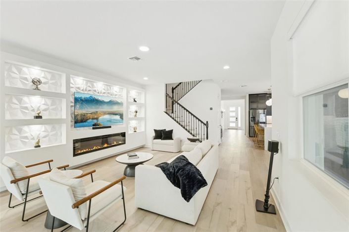 Image No.9-5 Bed House for sale