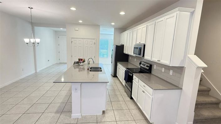 Image No.9-3 Bed Townhouse for sale