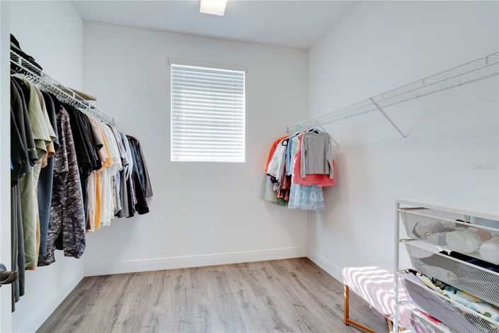 Image No.33-5 Bed House for sale