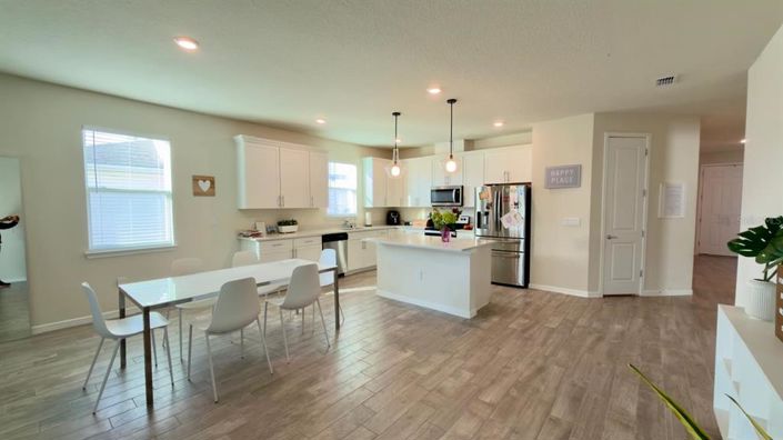 Image No.10-3 Bed House for sale