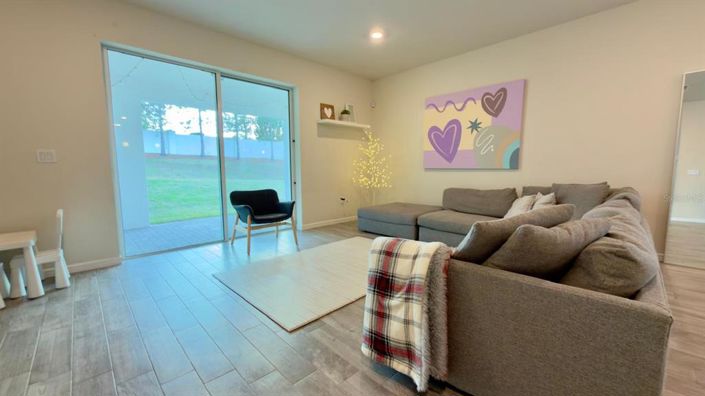 Image No.19-3 Bed House for sale