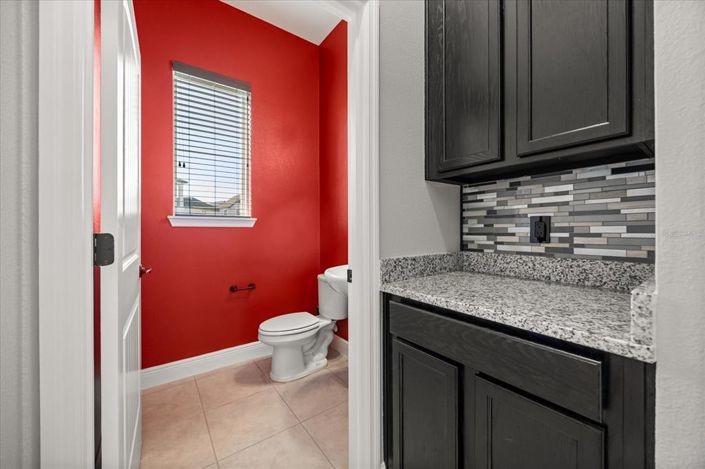 Image No.10-3 Bed House for sale