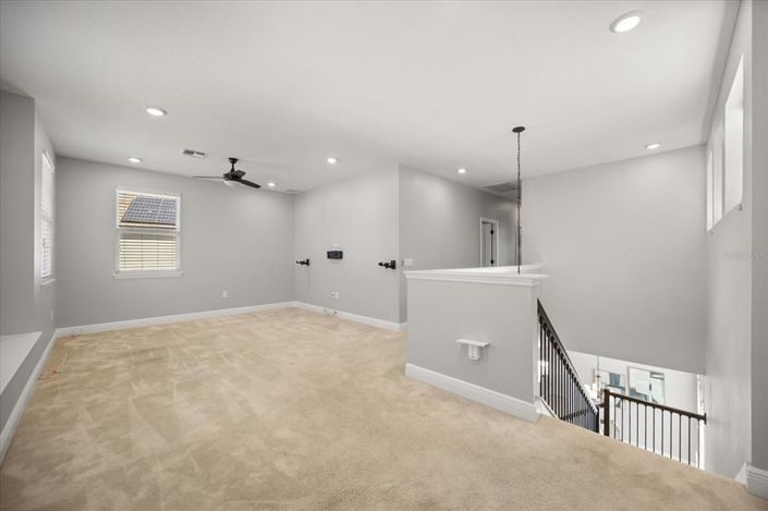 Image No.11-3 Bed House for sale