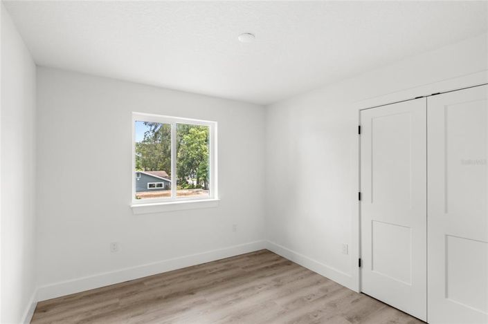 Image No.35-4 Bed House for sale