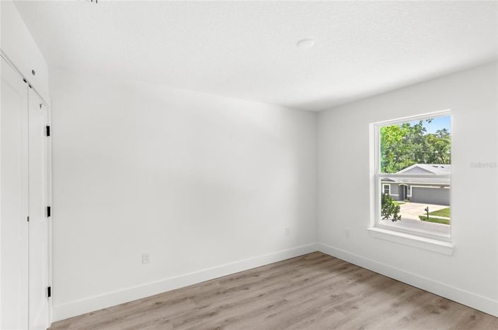 Image No.37-4 Bed House for sale