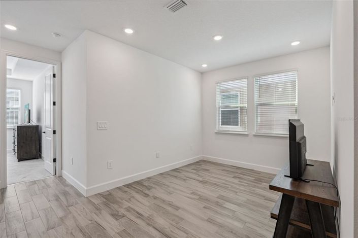 Image No.22-2 Bed House for sale