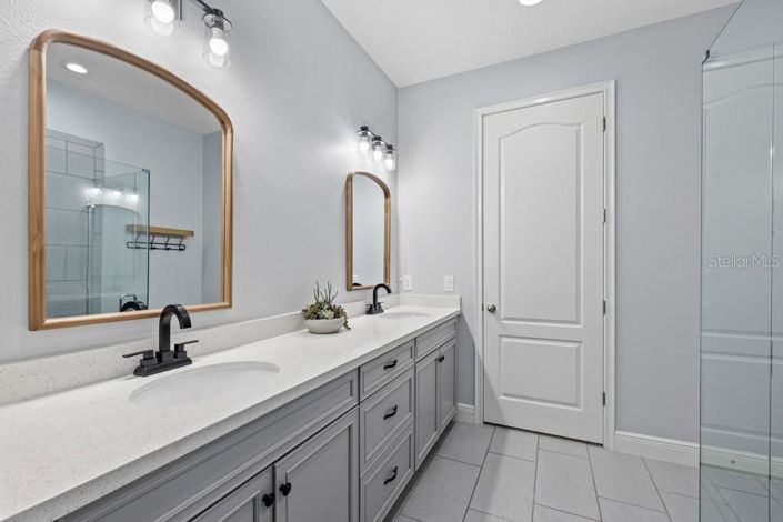 Image No.14-4 Bed House for sale