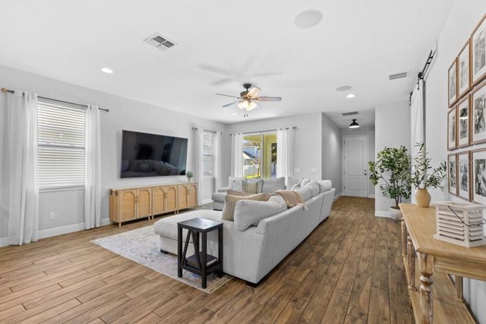 Image No.7-4 Bed House for sale