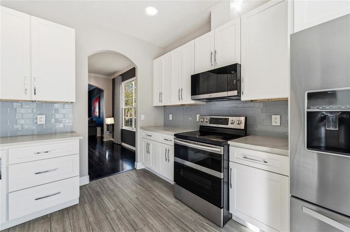 Image No.12-5 Bed House for sale