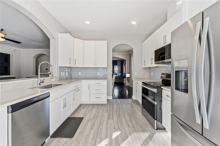 Image No.13-5 Bed House for sale