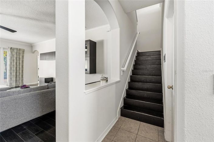 Image No.19-5 Bed House for sale