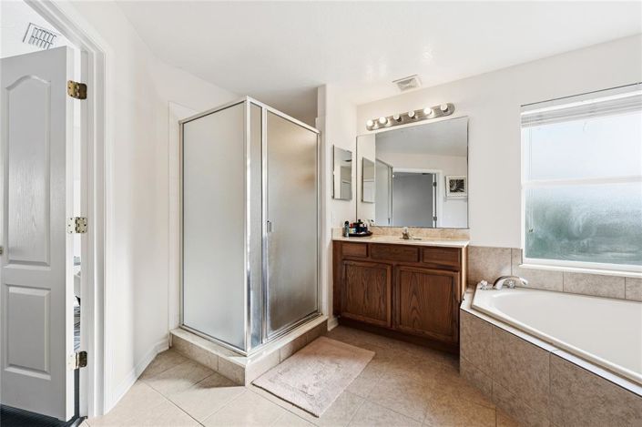 Image No.27-5 Bed House for sale