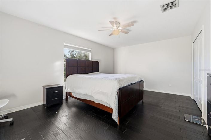 Image No.29-5 Bed House for sale