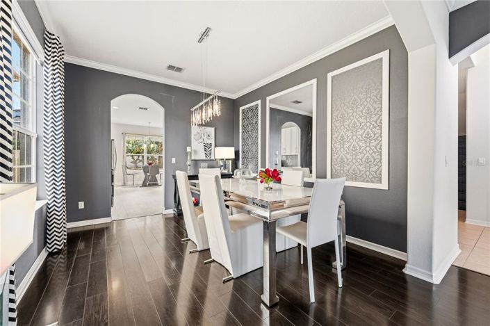 Image No.6-5 Bed House for sale