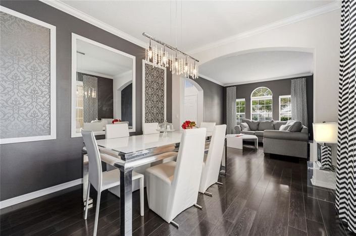 Image No.7-5 Bed House for sale