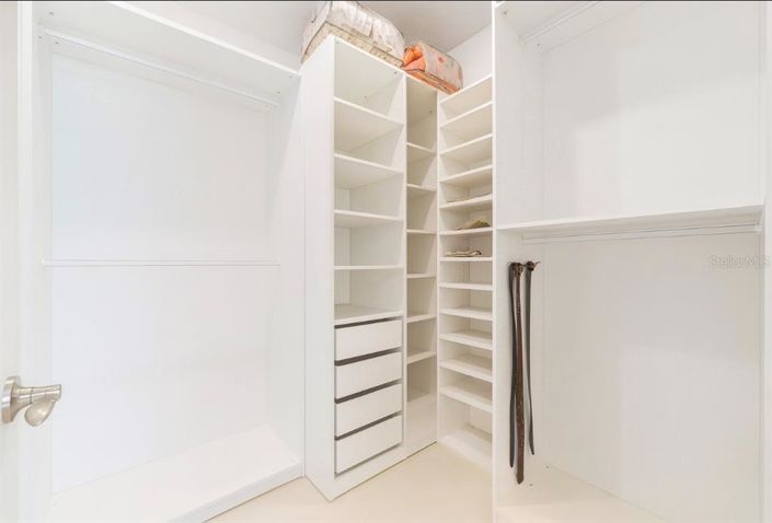 Image No.24-2 Bed House for sale