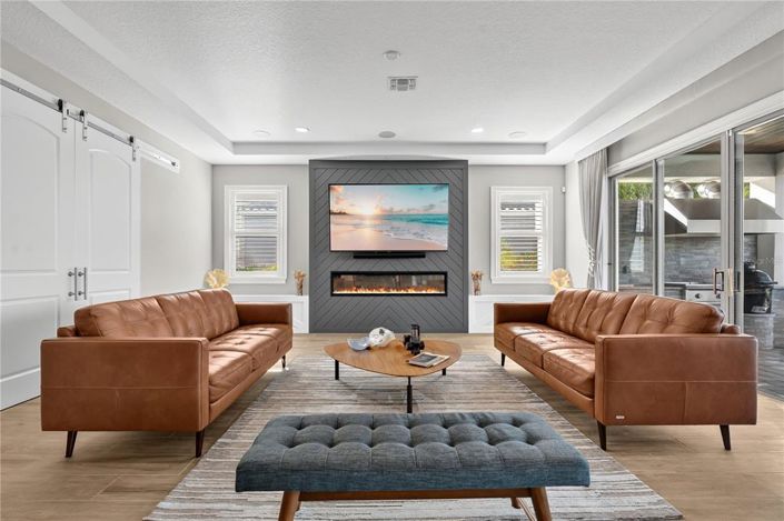 Image No.11-5 Bed House for sale