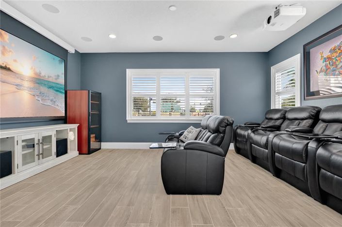 Image No.15-5 Bed House for sale