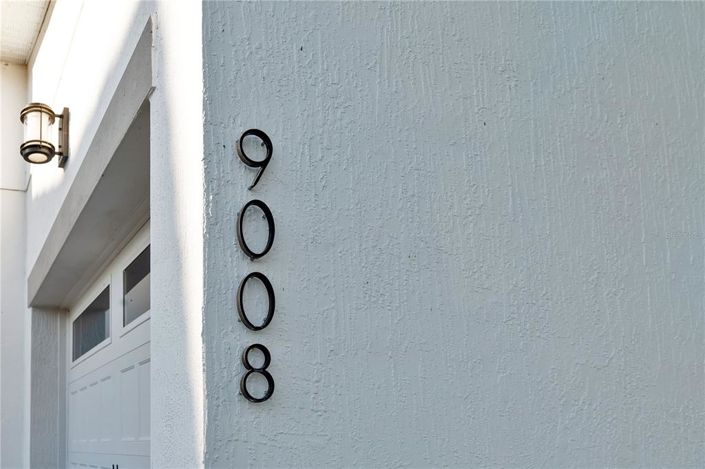 Image No.2-5 Bed House for sale