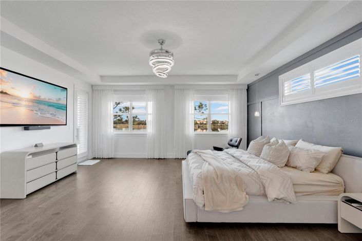 Image No.25-5 Bed House for sale