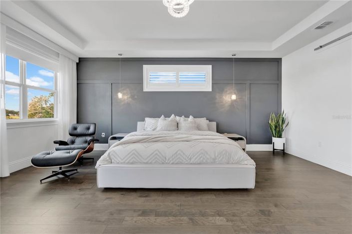 Image No.27-5 Bed House for sale