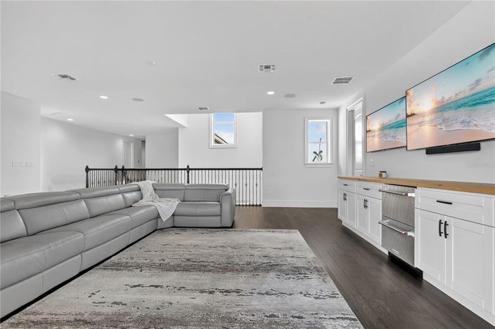 Image No.42-5 Bed House for sale