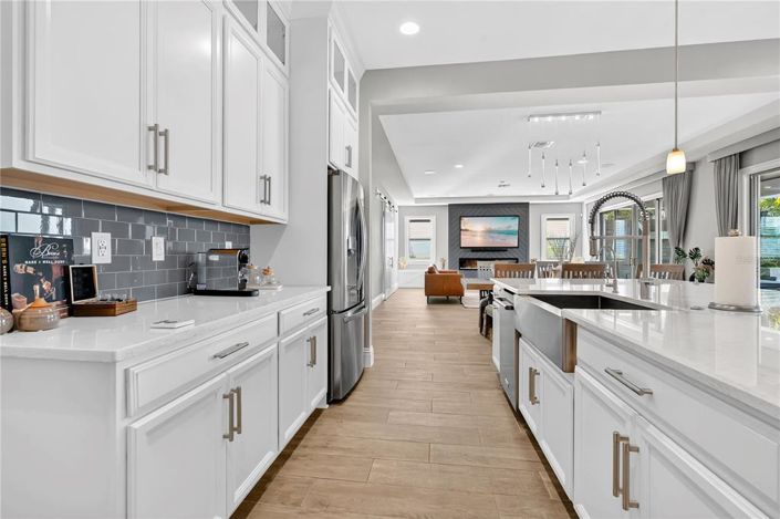 Image No.6-5 Bed House for sale