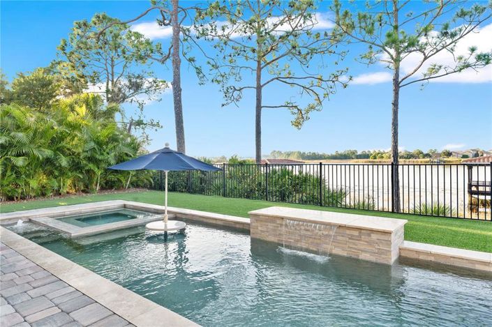 Image No.60-5 Bed House for sale