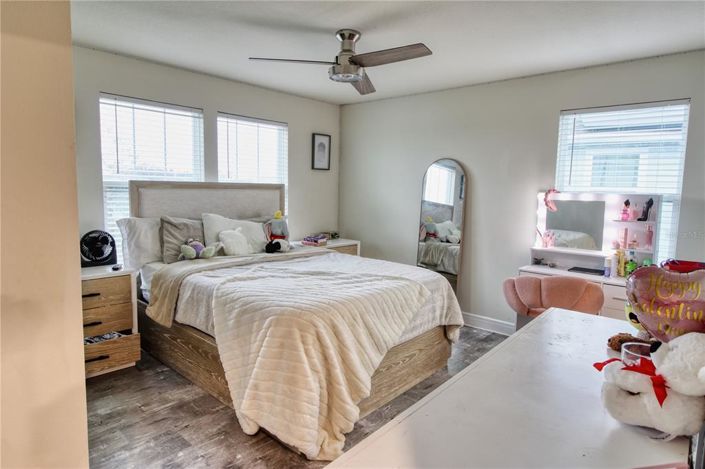 Image No.29-5 Bed House for sale