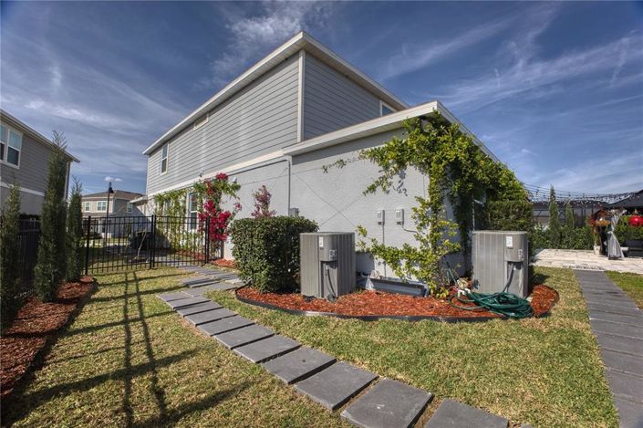 Image No.5-5 Bed House for sale