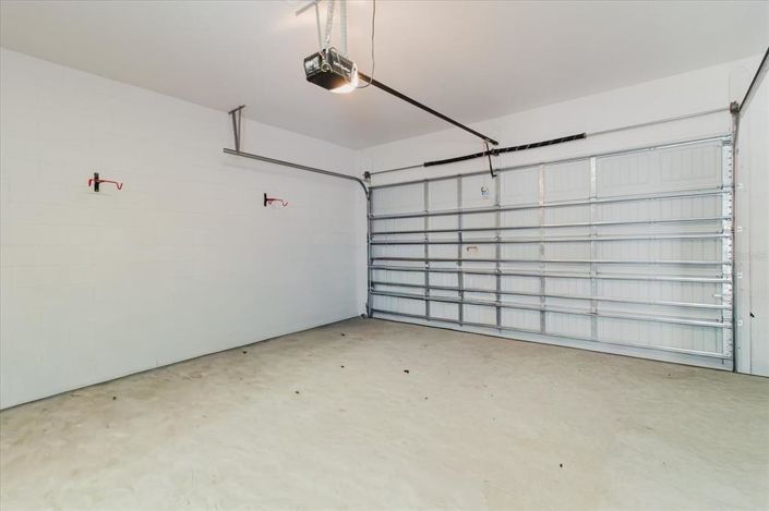 Image No.30-4 Bed House for sale