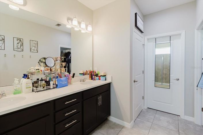 Image No.31-4 Bed House for sale