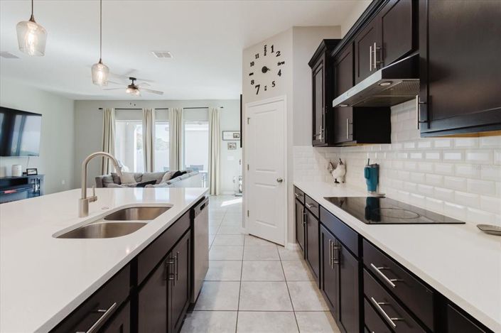 Image No.51-4 Bed House for sale