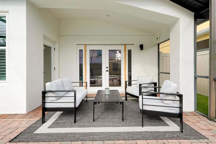 Image No.14-3 Bed House for sale