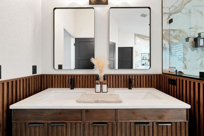 Image No.21-3 Bed House for sale