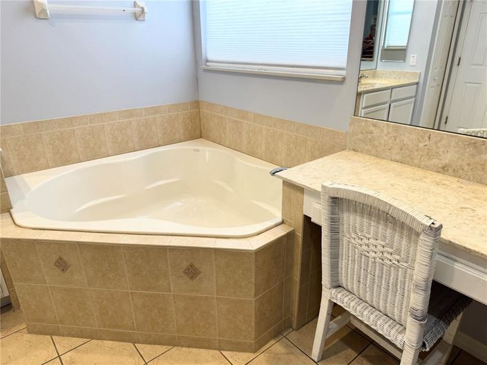 Image No.26-4 Bed House for sale