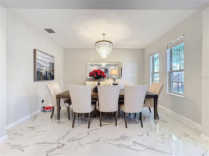 Image No.15-7 Bed House for sale