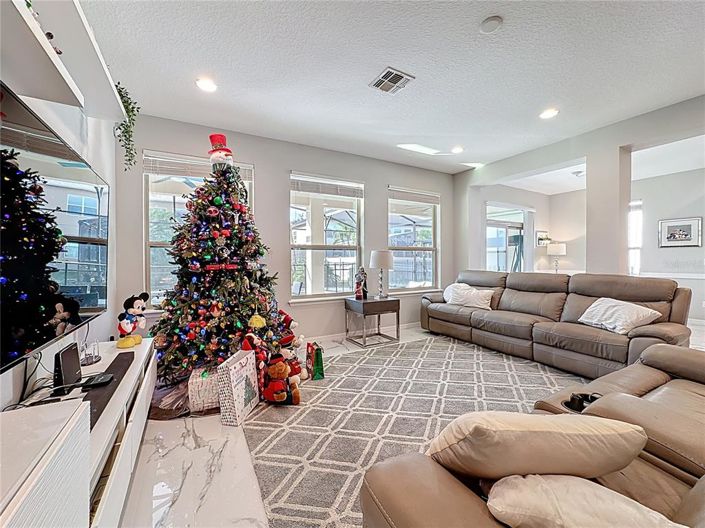 Image No.21-7 Bed House for sale