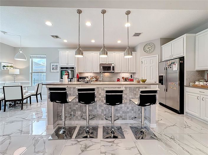 Image No.22-7 Bed House for sale