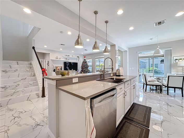 Image No.26-7 Bed House for sale