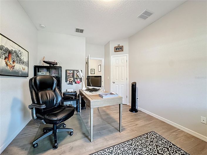 Image No.37-7 Bed House for sale