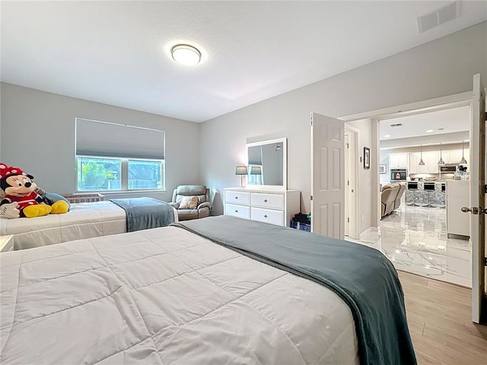 Image No.38-7 Bed House for sale